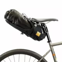 Sacoche De Selle RESTRAP SADDLE BAG + DRY BAG 8L -Sacs à Dos et Bananes Soldes 600x600 165421 15555689367487 1