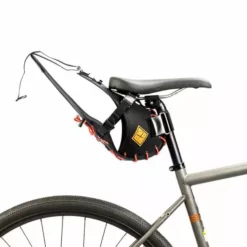 Sacoche De Selle RESTRAP SADDLE BAG + DRY BAG 8L -Sacs à Dos et Bananes Soldes 600x600 165421 15555689440533 1