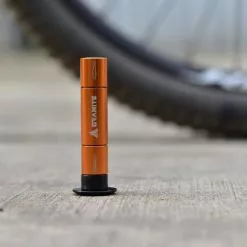 Kit De Réparation Tubeless Intégré GRANITE DESIGN CNC + 4 Mèches -Sacs à Dos et Bananes Soldes 600x600 167149 15568790561052 1