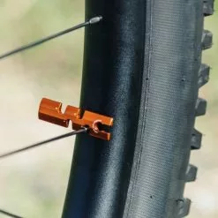 Multi-Outils Intégré Tube De Fourche 42 Mm Conique GRANITE DESIGN STASH (10 Outils) Noir -Sacs à Dos et Bananes Soldes 600x600 183527 15750226432588 1