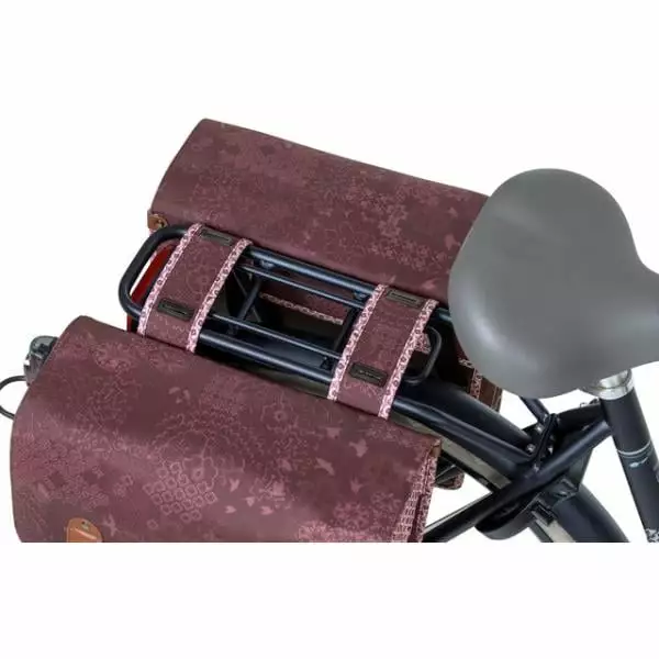 Paire De Sacoches De Porte-Bagages BASIL BOHEME 35L Rouge 7 Paire De Sacoches De Porte-Bagages BASIL BOHEME 35L Rouge – Image 5