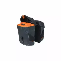 Paire De Sacoches De Porte-Bagages BASIL MILES Tarpaulin 34L Noir/Orange -Sacs à Dos et Bananes Soldes 600x600 211885 16056216601027 1