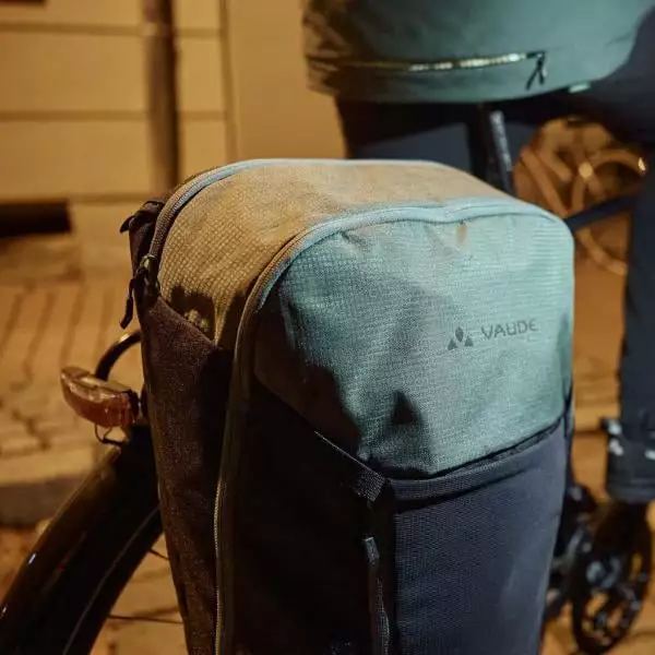 Sacoche De Porte-Bagages VAUDE CYCLE 20 II Noir/Vert 2022 7 Sacoche De Porte-Bagages VAUDE CYCLE 20 II Noir/Vert 2022 – Image 5