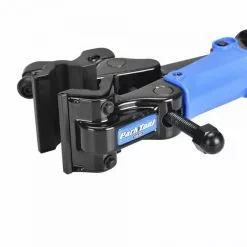 Pied D'Atelier Pour Établi PARK TOOL PRS-7 -Sacs à Dos et Bananes Soldes 600x600 91334 16382646544999 1