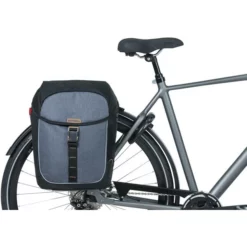 Paire De Sacoches De Portes-Bagages BASIL MILES (34L) Bleu 2022 -Sacs à Dos et Bananes Soldes basil miles doppelte fahrradtasche 34 liter schwar20135B600x6005D