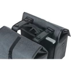 Paire De Sacoches De Porte-Bagages BASIL URBAN DRY MIK 50L -Sacs à Dos et Bananes Soldes basil urban dry mik doppelte fahrradtasche 50 lite 2 5B600x6005D