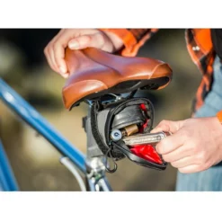 Sacoche De Selle BLACKBURN GRID S (0,4L) -Sacs à Dos et Bananes Soldes bbn grid small seat bag 7096622 lifestyle 25B600x6005D 1